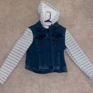 Jean jacket with hood